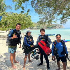 Race to 100: Help PADI AWARE Foundation Help Ocean Heroes